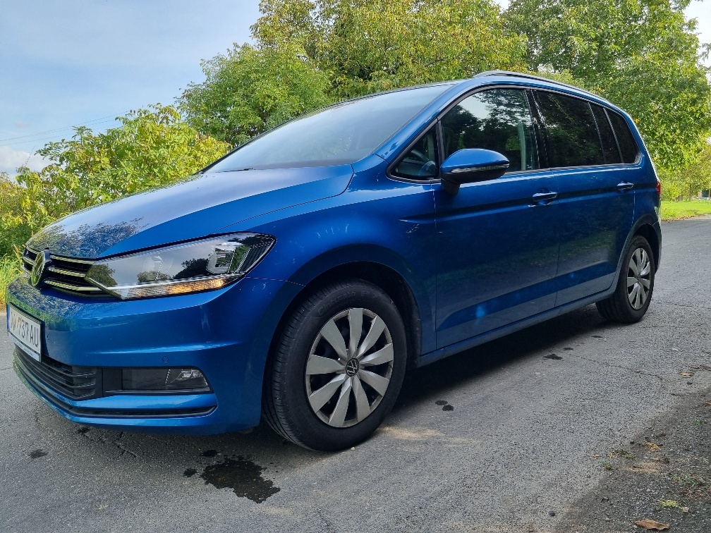 Predám VW Touran 1,5 TSI DSG - 12