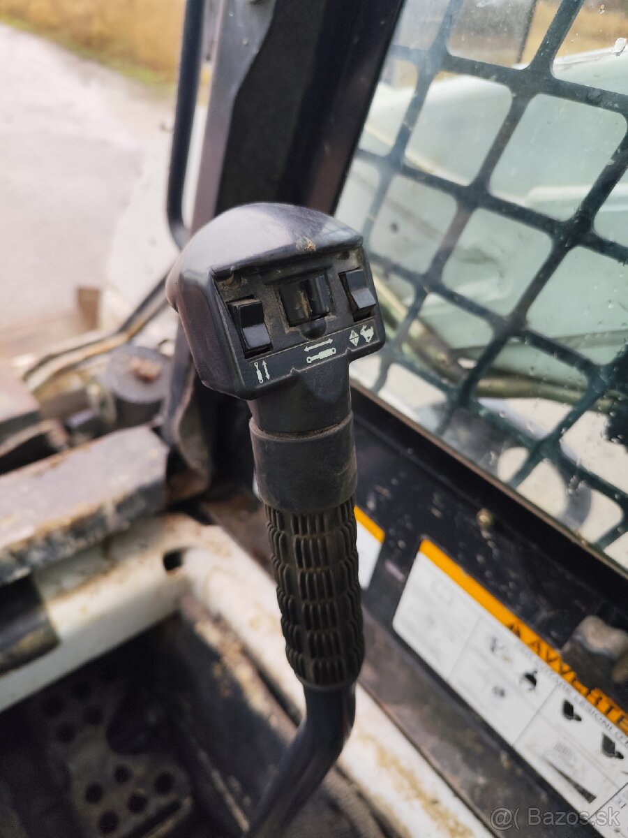 Šmykový nakladač Bobcat S185, Špz. - 12