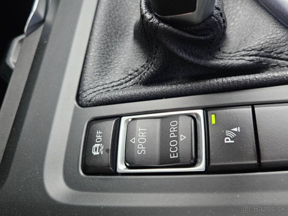 BMW X1 xDrive 18d A/T - 12