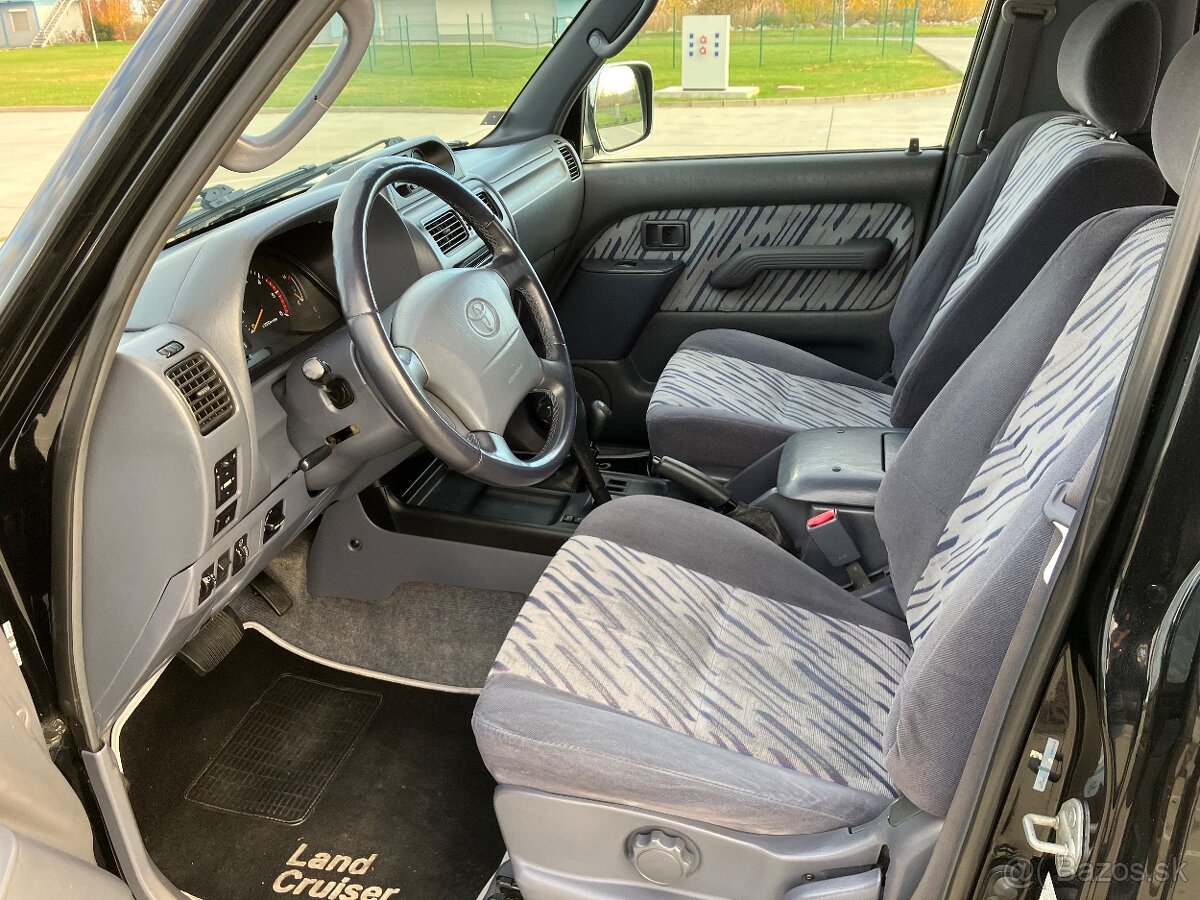 Toyota Land Cruiser J90 - 12