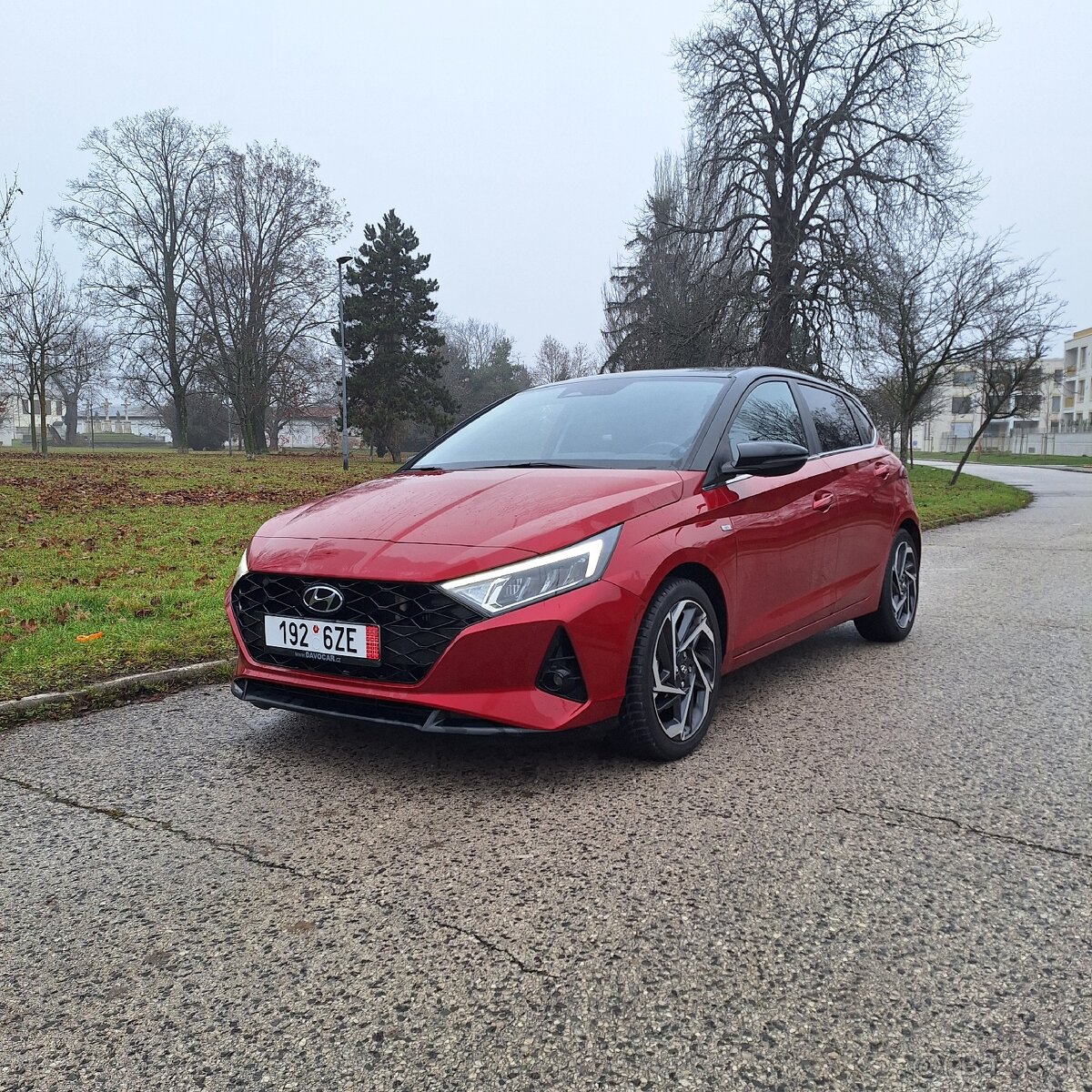 Hyundai i20 hybrid 88 kW - 12