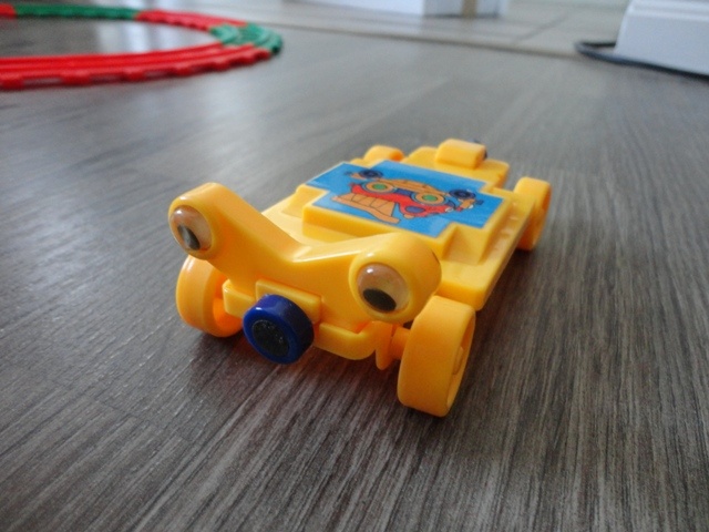 Elektrický VLÁČIK so zvukom - plastový - 12