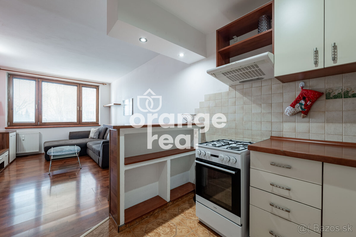 Rezervovaný 1,5 izbový byt Sputníková ul. - 12