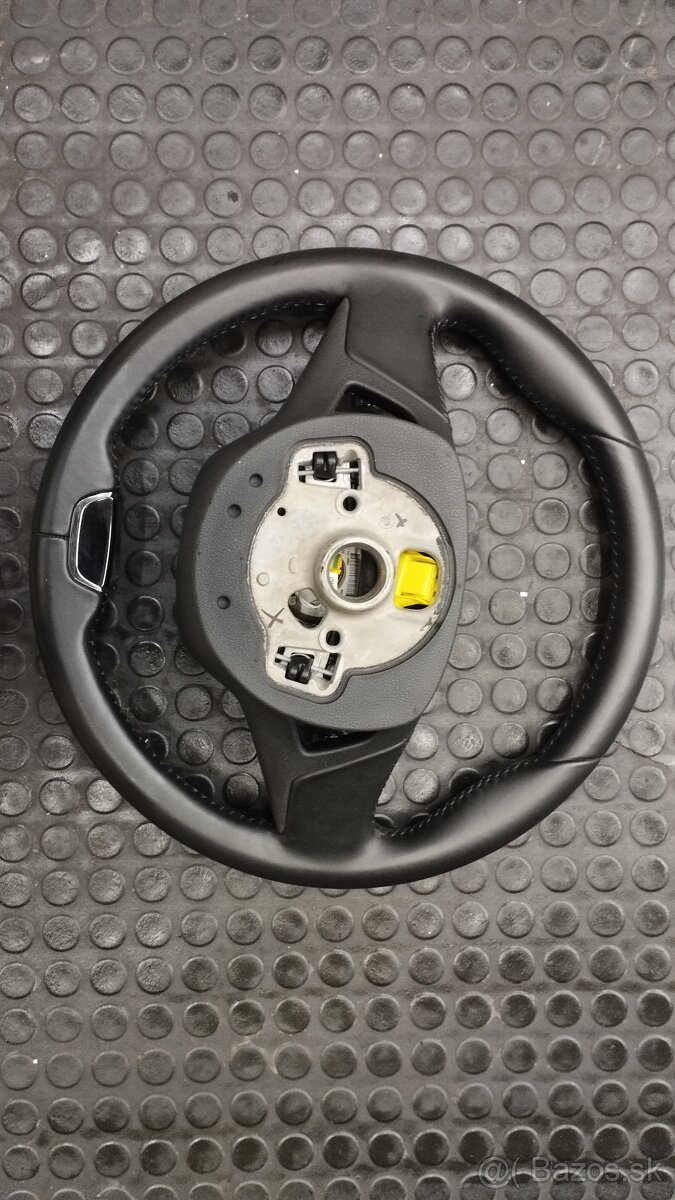VOLANT ŠKODA 2023 - 12
