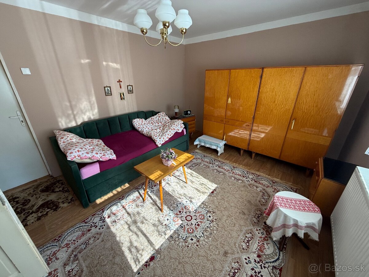 Rodinný dom a záhrada - 12