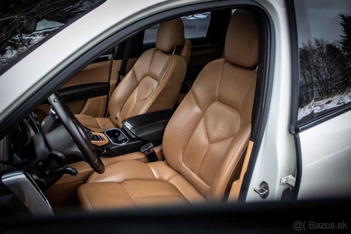 Porsche Cayenne S 4.8 Tiptronic S, 294kw, A8, 5d. - 12