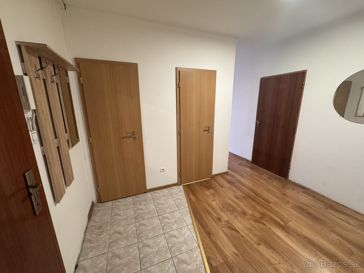 Predaj, 2-izbový byt, balkón, ul. Pavlovova, blok Urán, Star - 12