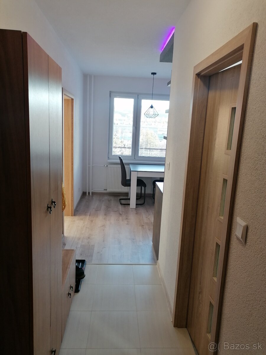 Dám do prenájmu 1 izbový byt v Brezne - 12