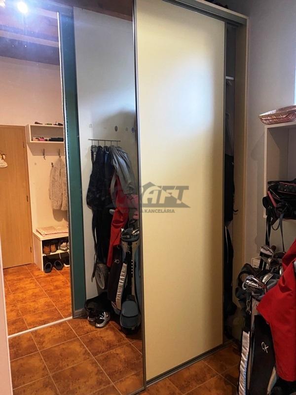 Na predaj veľký 4-izb. mezonetový byt – Rovinka - 12