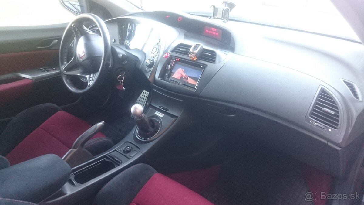 Predam Honda Civic Type R FN2 2.0 i-VTEC - 12