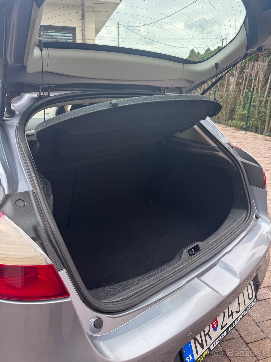 Renault Megane 1.6 16v - 12