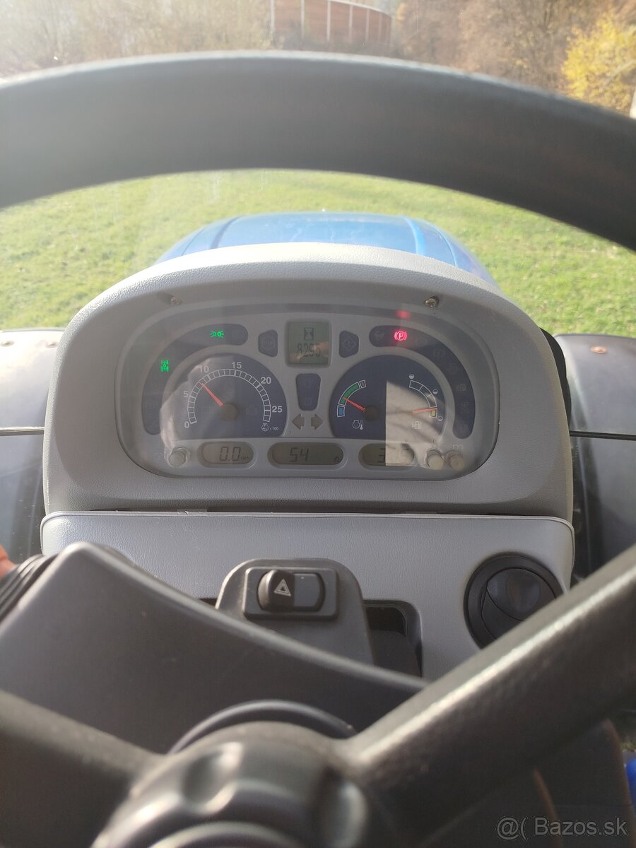 New Holland T6030 - 12