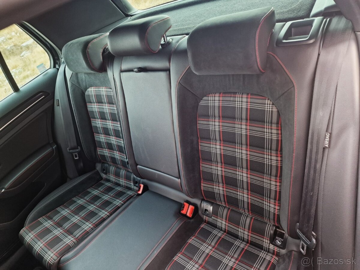 Volkswagen Golf 2.0 TSi BMT GTI Performance - 12