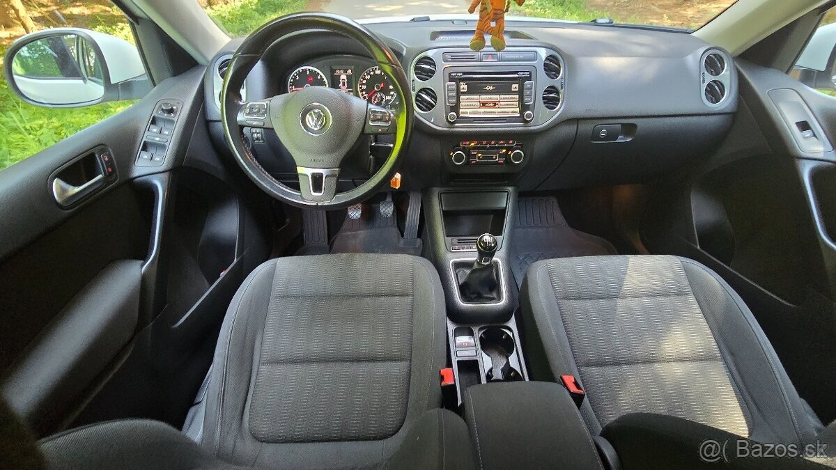 VW TIGUAN - 12