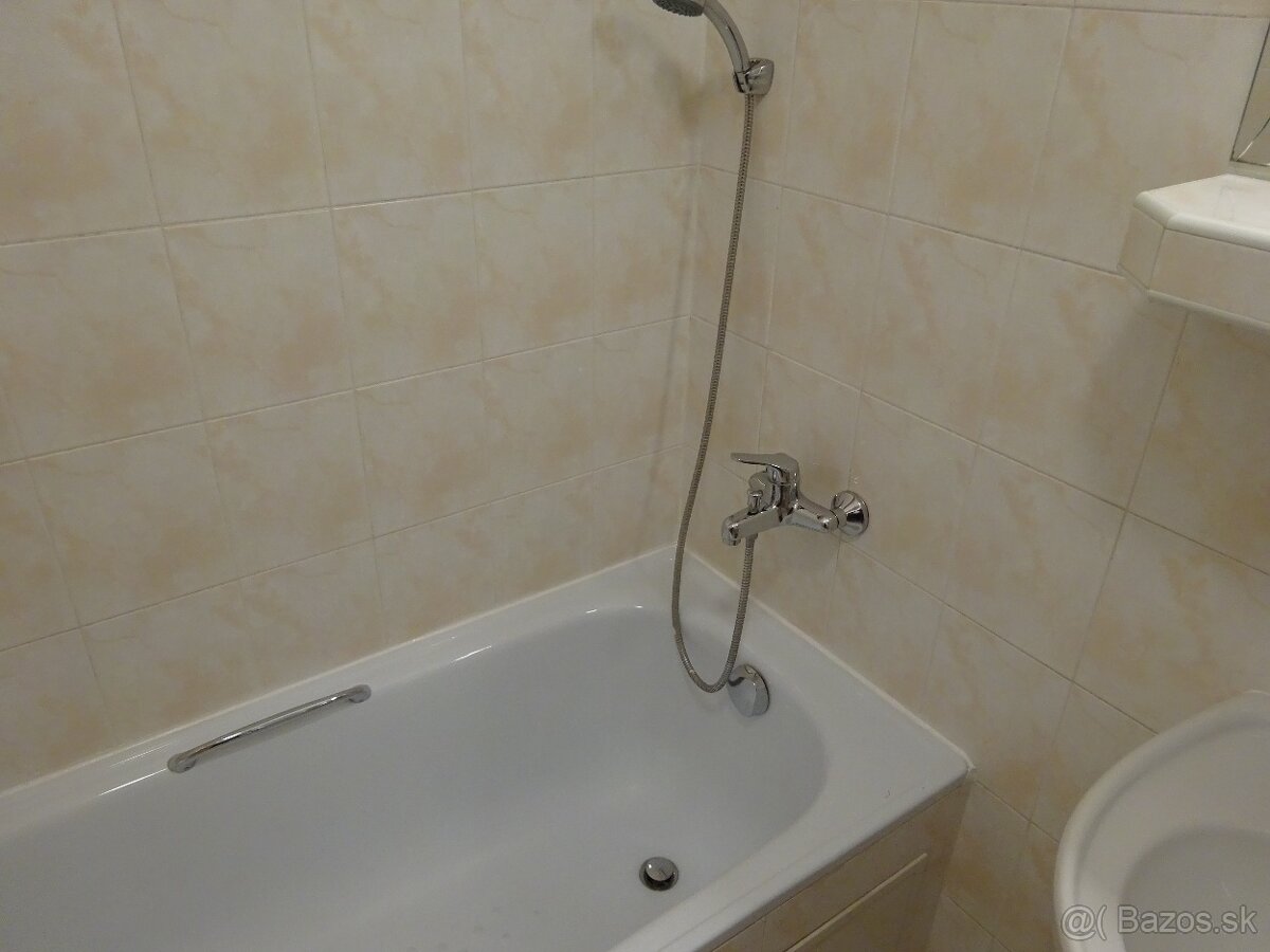 NOVOSTAVBA STARE MESTO na brehu DUNAJA - 12