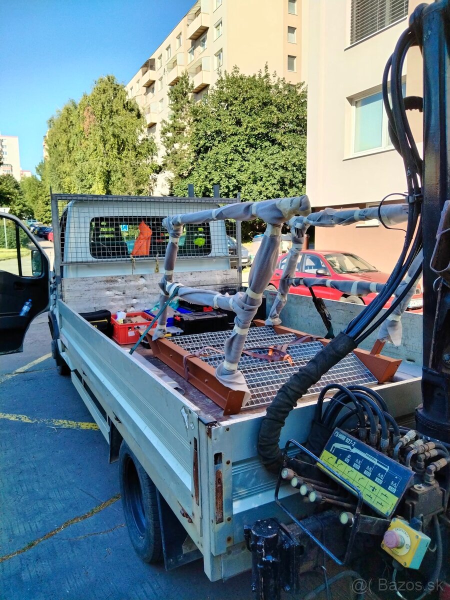 Auto s Hydraulickou rukou - 12