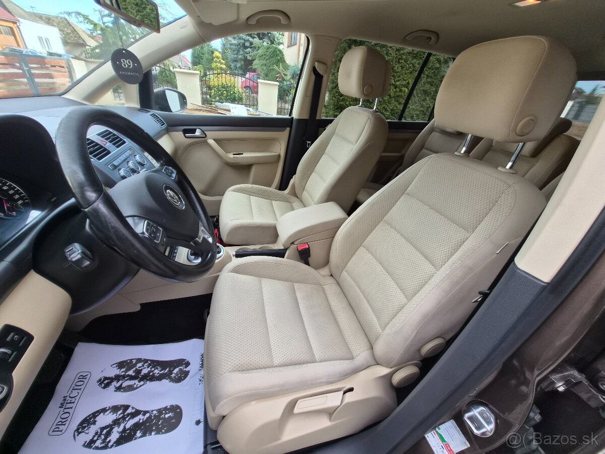 Volkswagen Touran 2.0TDI Highline - 12