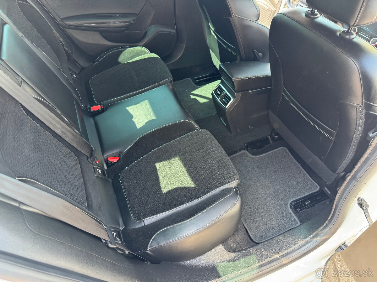 Renault Mégane SCe 115 Intens - 12