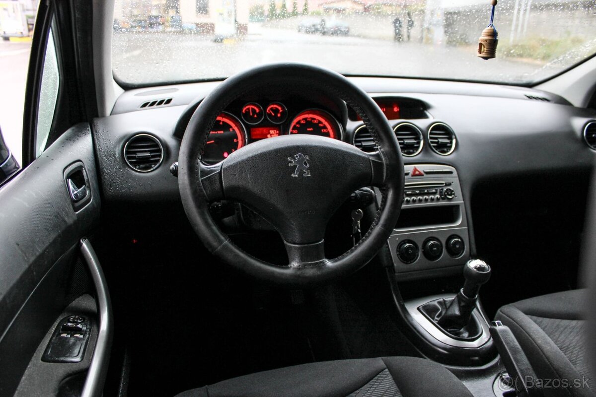 Peugeot 308 1.4 16V VTi - 12