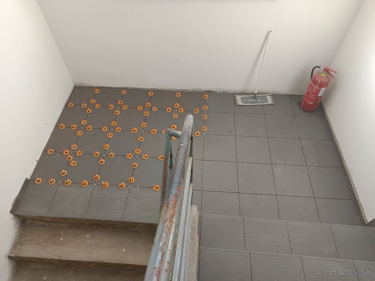 Stavebné a rekonštrukčne práce - 12