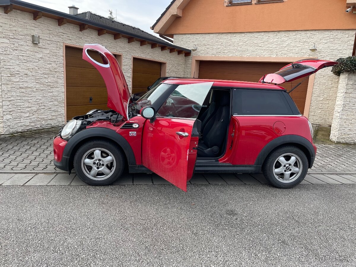 Mini Cooper one R56 znížená cena 14.12. - 12