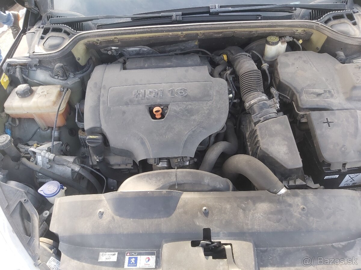 Peugeot 407 SW AT - 12