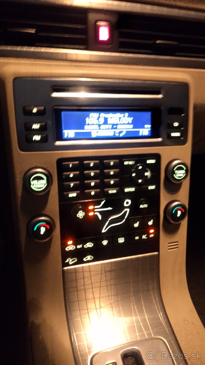 Volvo XC70,P3,r.v.2008,Momentum - 12