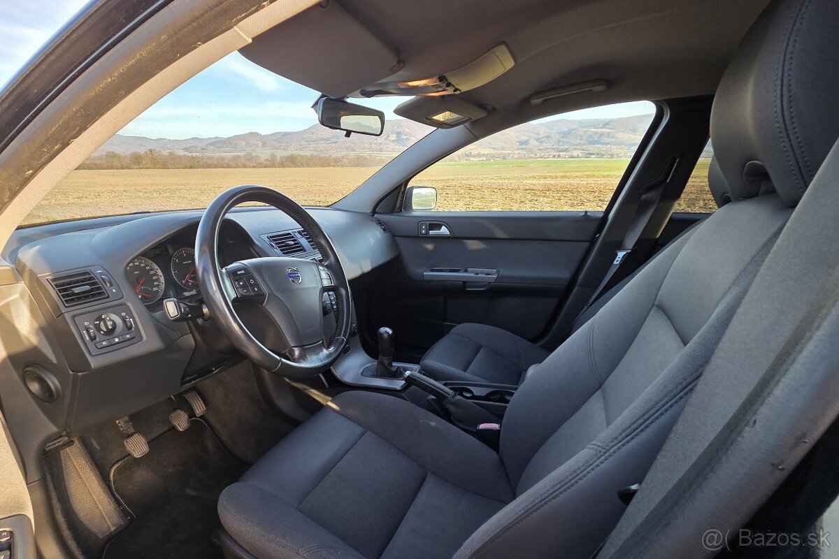 Volvo V50 - 12