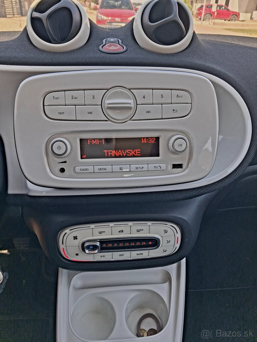 Smart Forfour 1.0 52kw 2016 skvely stav - 12