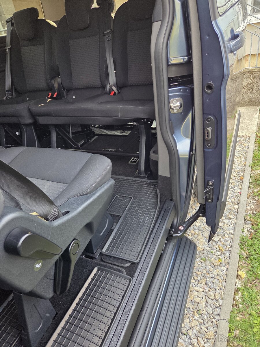 Predám Ford Tourneo custom 2.0 tdci 110 kw R.v. 2023 - 12