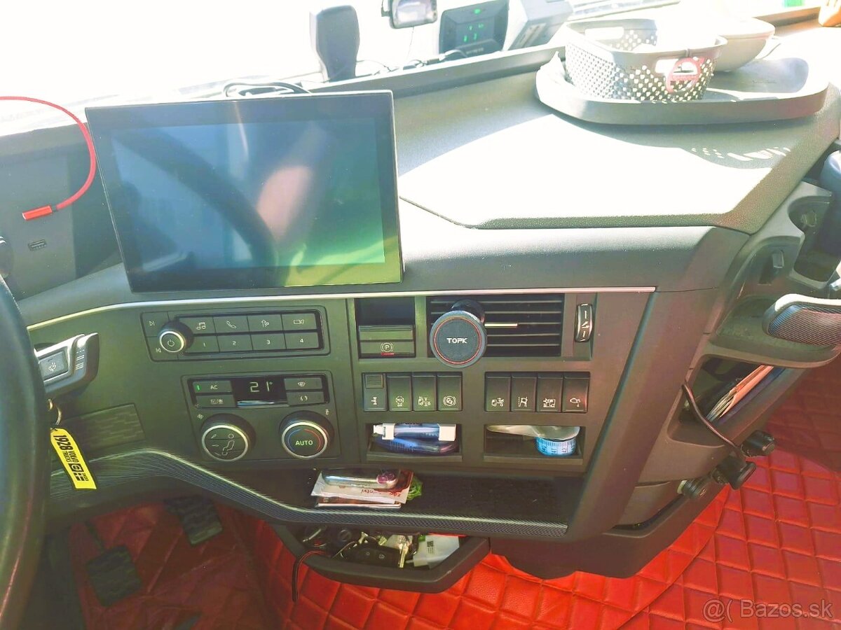 VOLVO FH 460 GLOBETROTER EURO 6 + HYDRAULIKA - 12