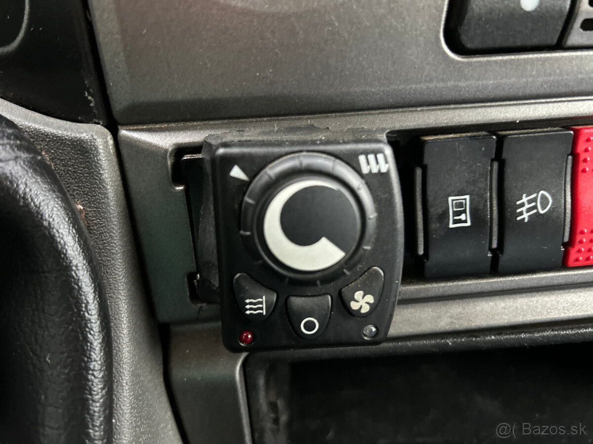 Iveco Daily 2.3, 7 miestne + regálový systém, odpočet DPH - 12