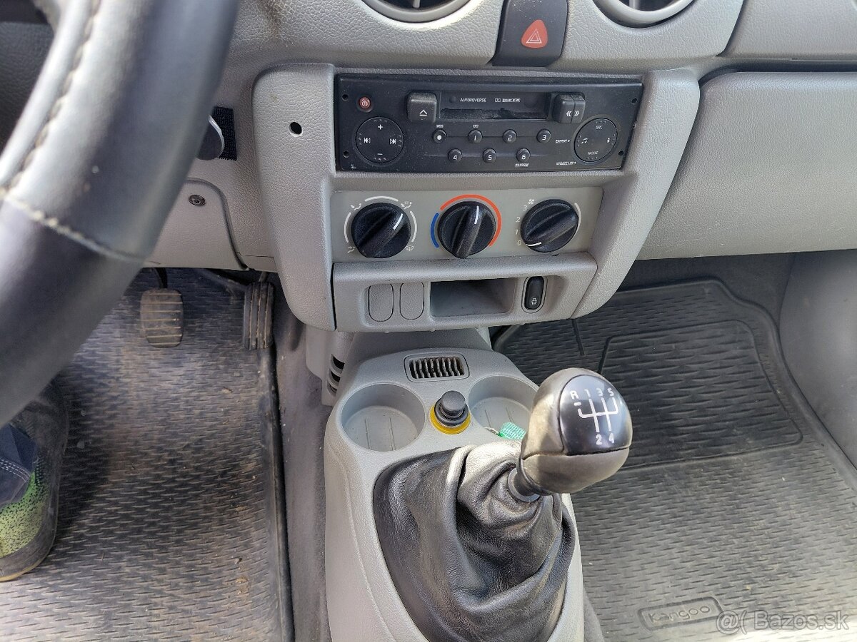 Renault Kango 1,6i 4x4, r.v. 2006 - 12