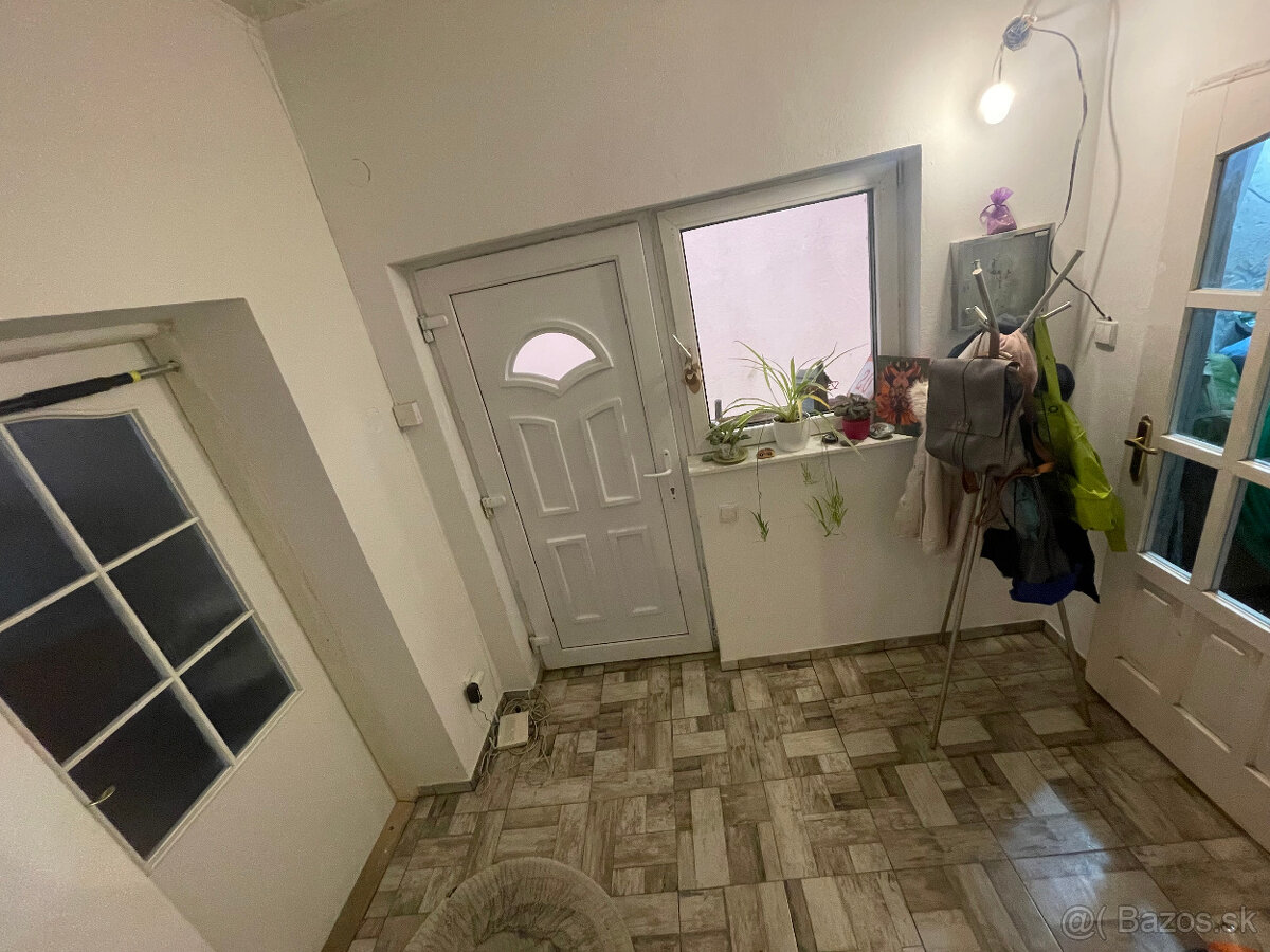 MH284- Na predaj útulný 4 izbový rodinný dom v Komárne - 12