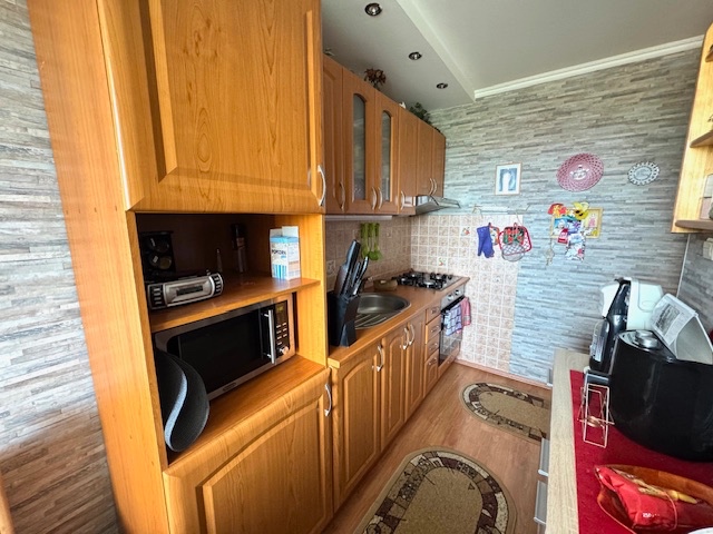 Na predaj malý 3 izbový byt s loggiou na Juhu - 12