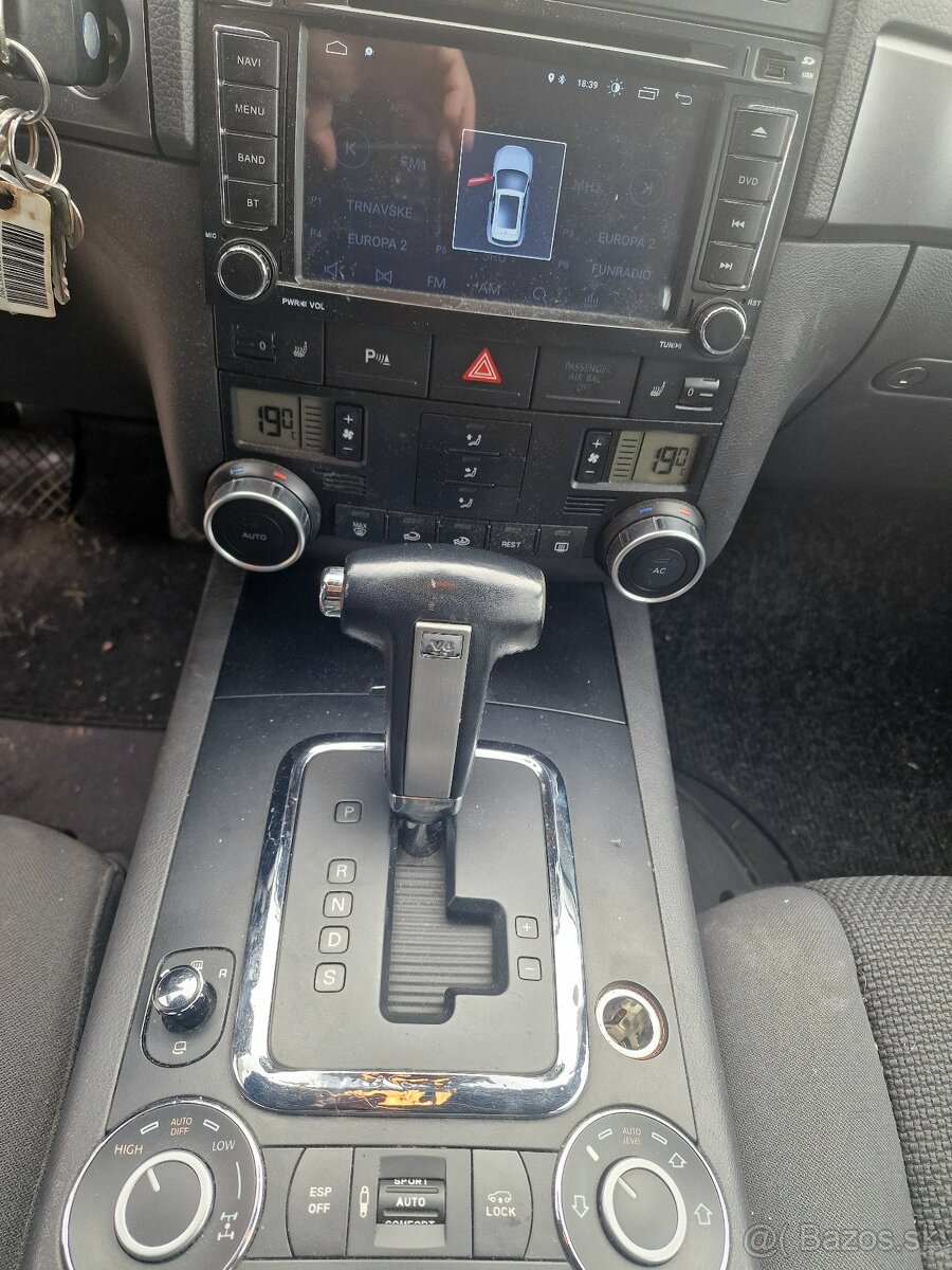 Touareg silny, spoľahlivý, super cena - 12