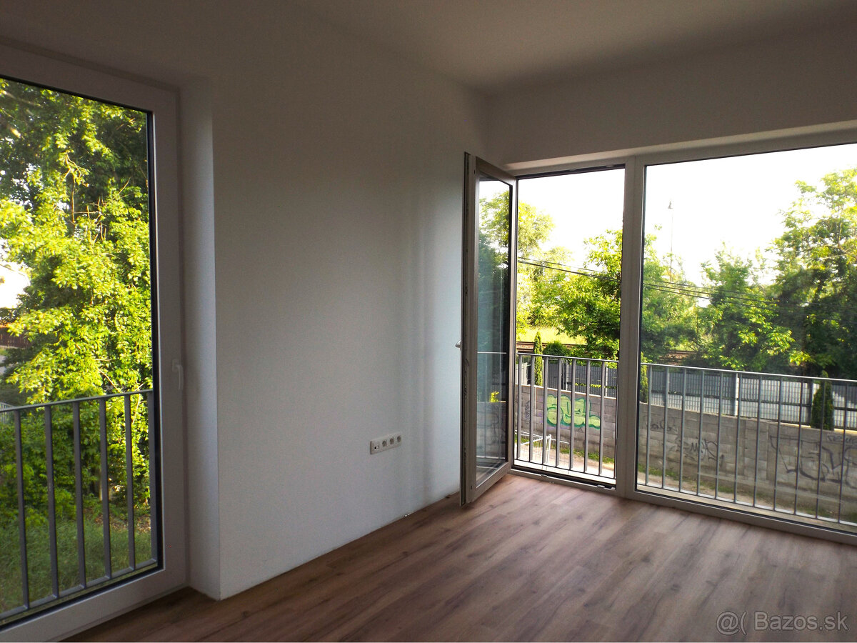 SENEC – SLNEČNÉ JAZERÁ JUH – NA PREDAJ – novostavba 3 izbové - 12