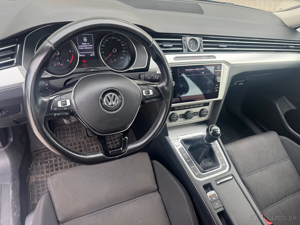 Volkswagen Passat B8 sedan 2.0 TDI 110 kW – r.v. 2018 - 12