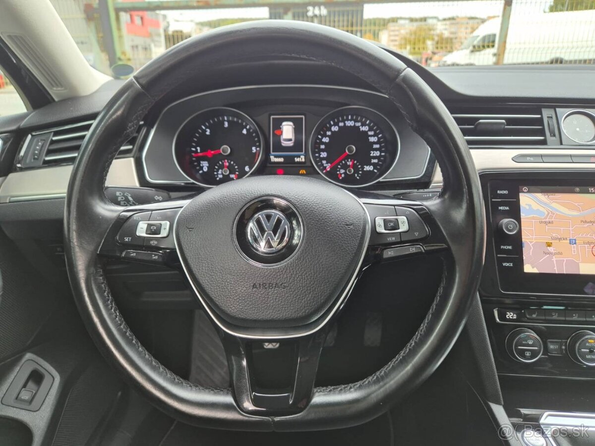 Volkswagen Passat Variant 2.0 TDI EVO Elegance - 12