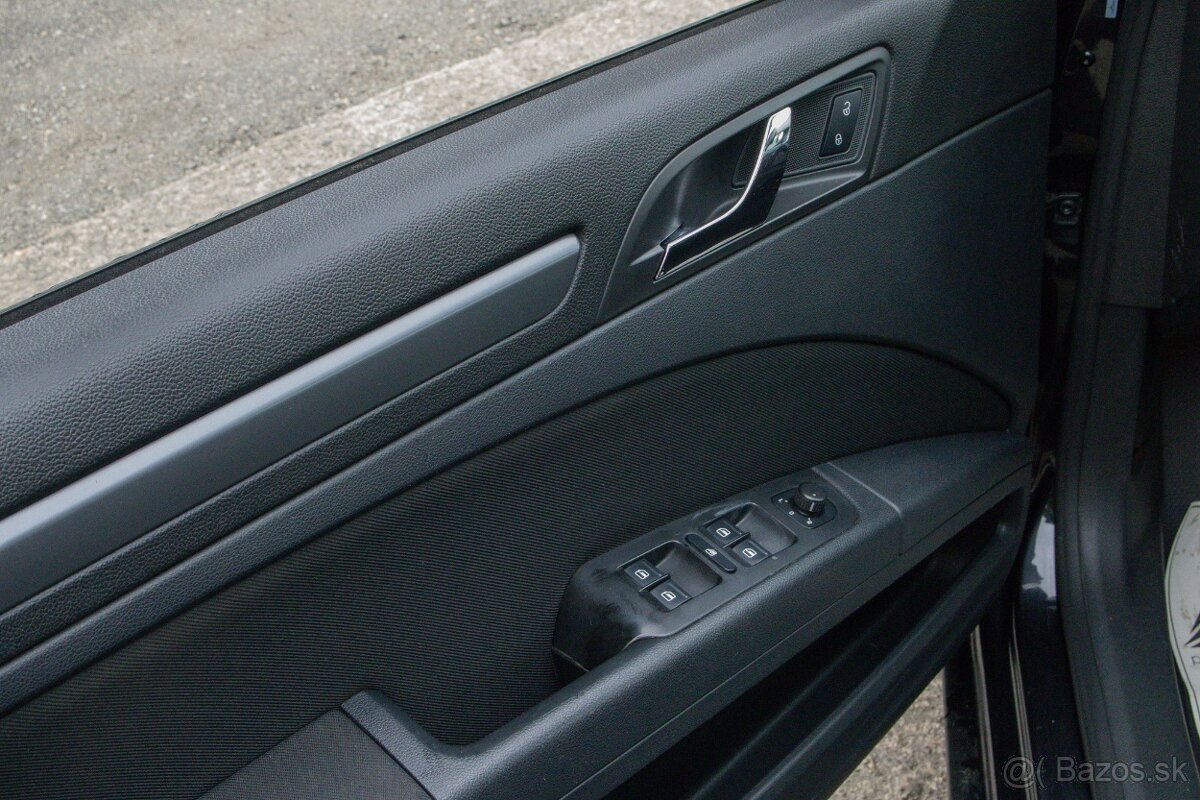 Škoda Superb 2 / II. Combi 1.6 TDI CR Elegance - 12