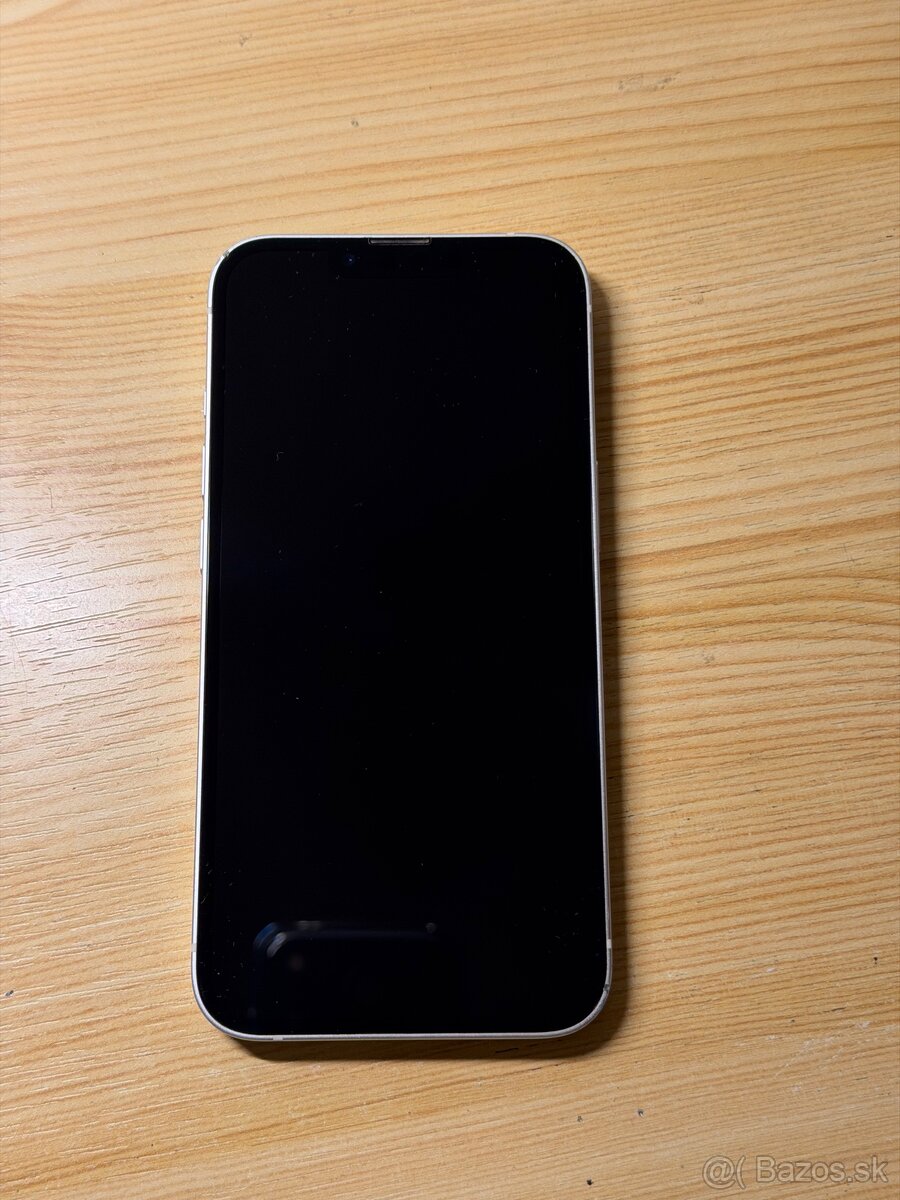 Apple iPhone 13 - 12