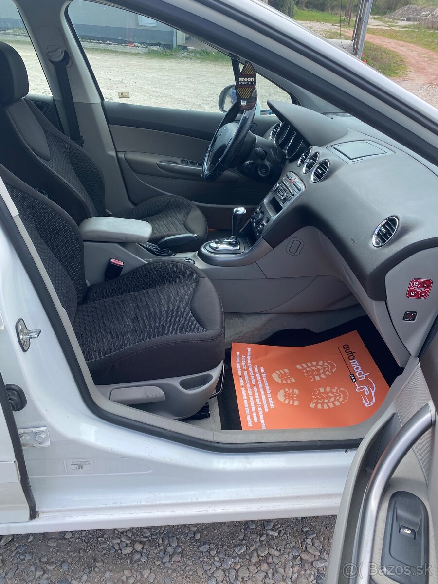 Predám Peugeot 308 1,6 benzín 88kw, 296996km rv 12/2008 - 12