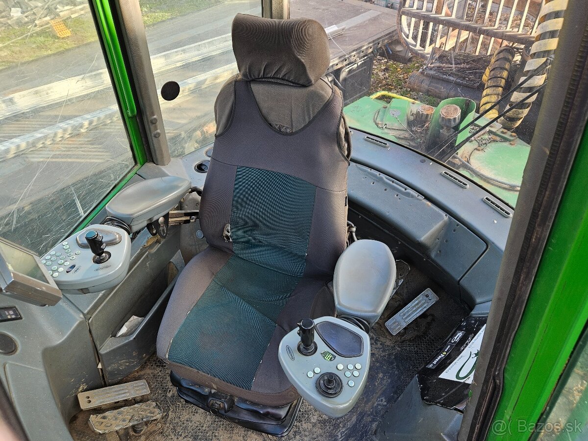 John Deere 1110 D - 12