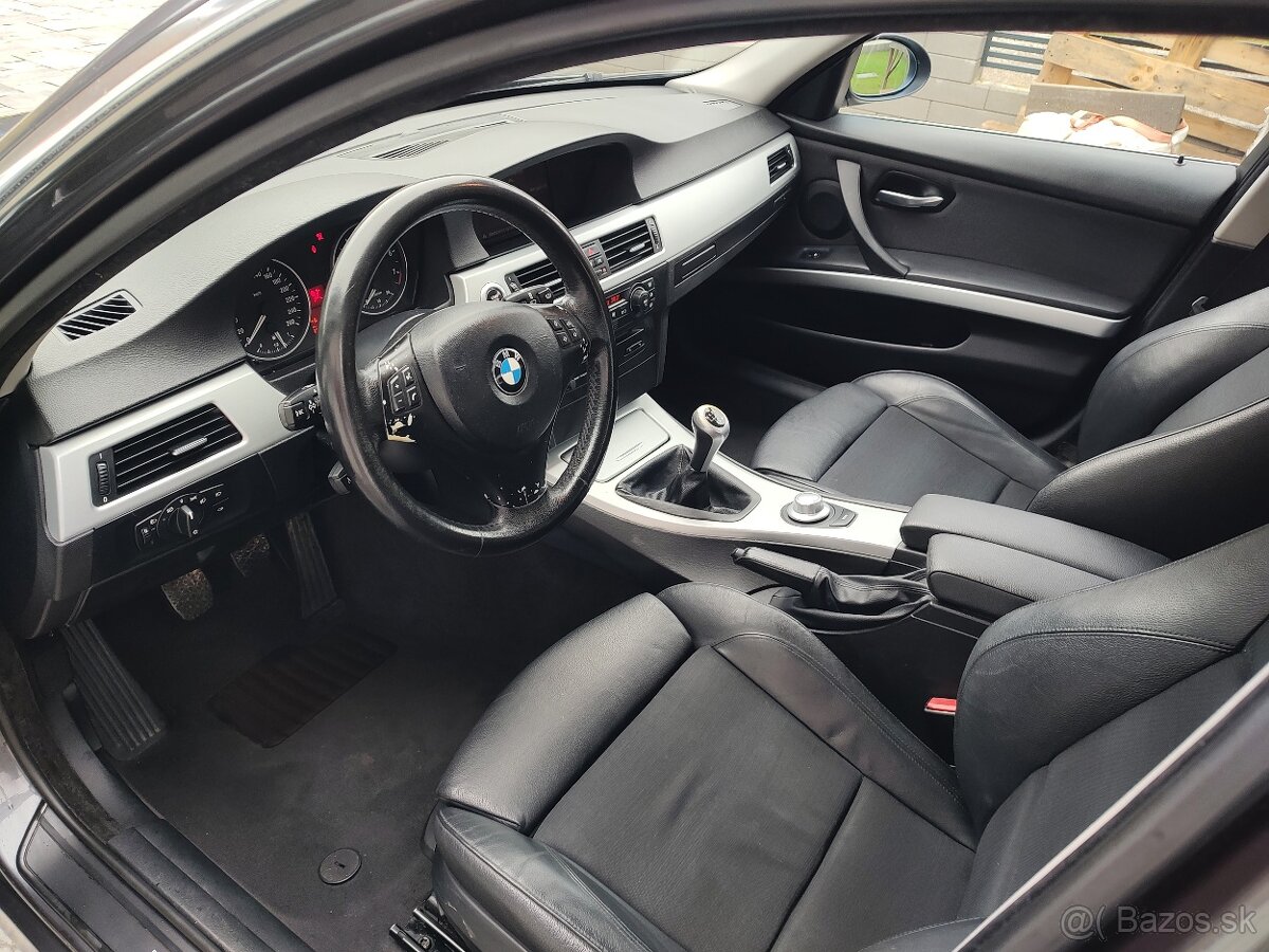 BMW 325i e90 r.v. 2005 manuál - 12