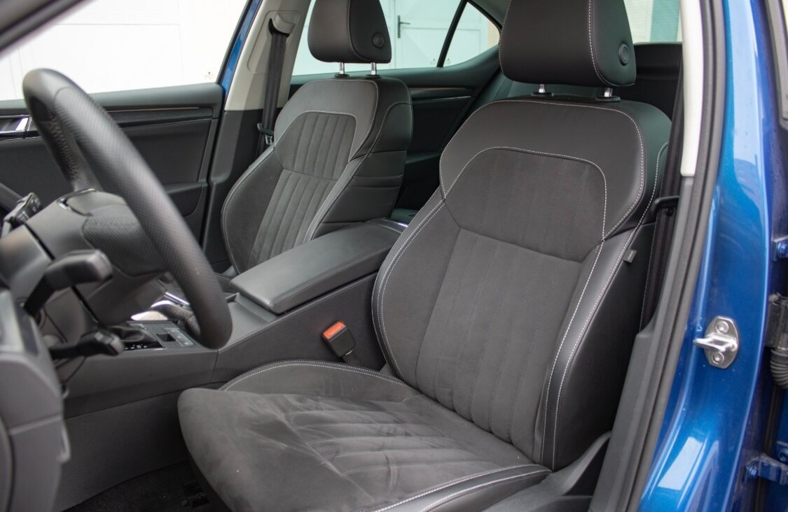 Škoda Superb 2.0 TDI DSG Style - 12