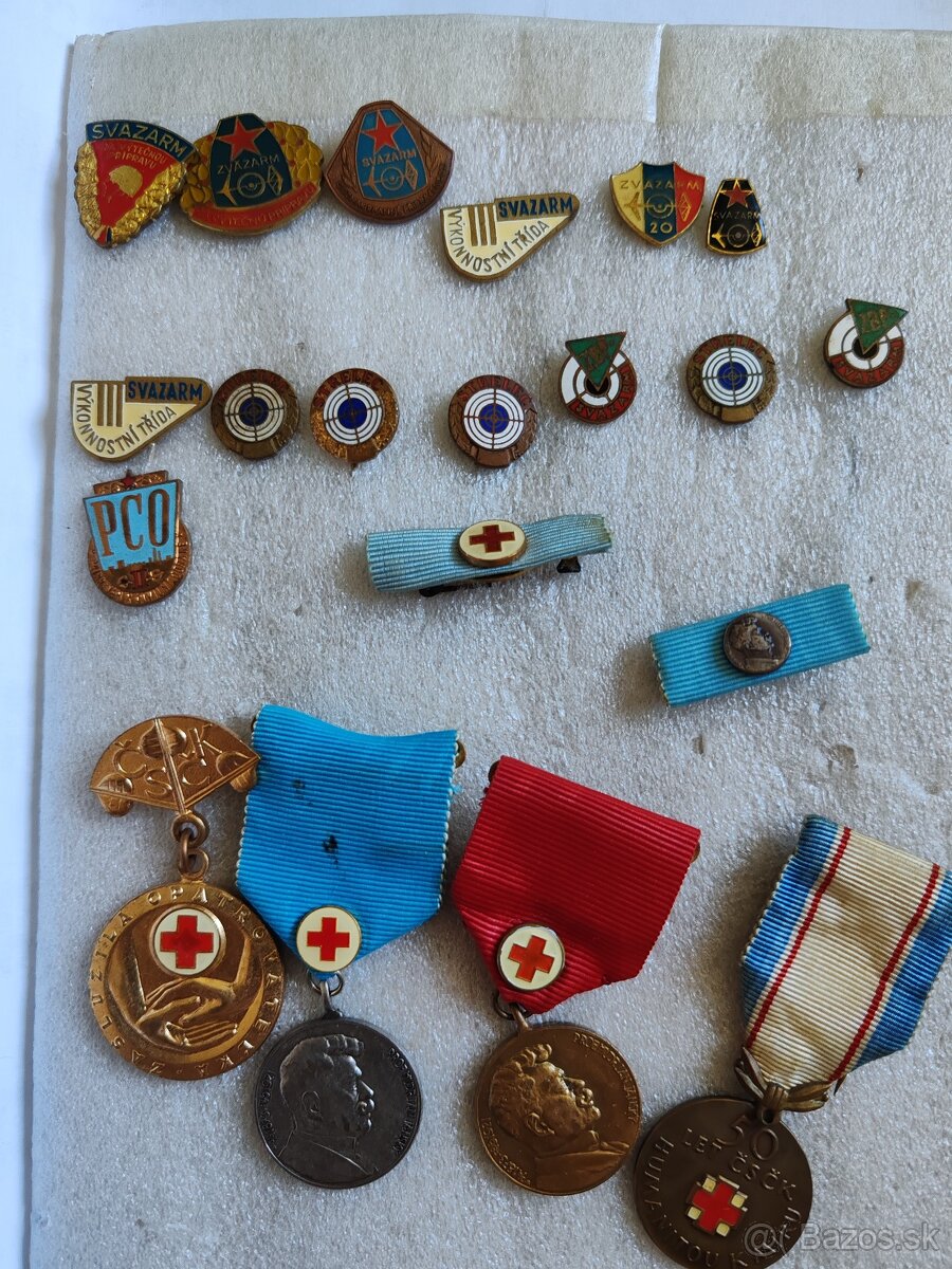 Odznaky rôzny motiv - 12