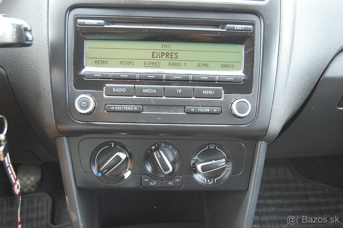 Volkswagen Polo 1.2TDi - 12