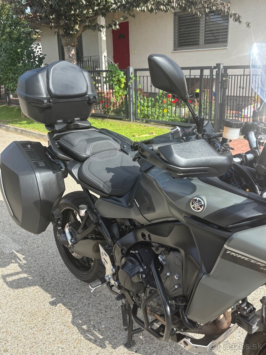 YAMAHA TRACER 9 GT - 12