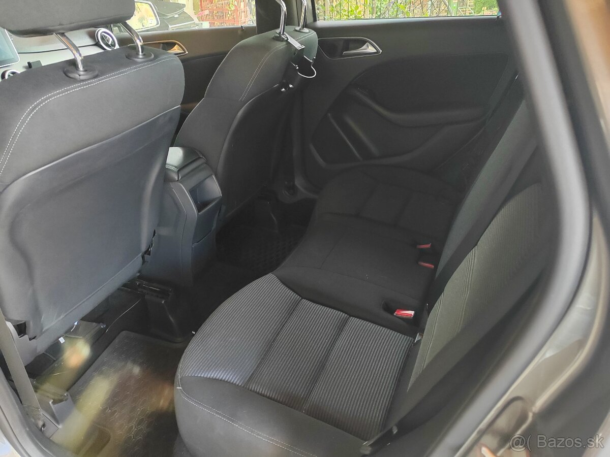 Predám Mercedes B 180D W246 - 12