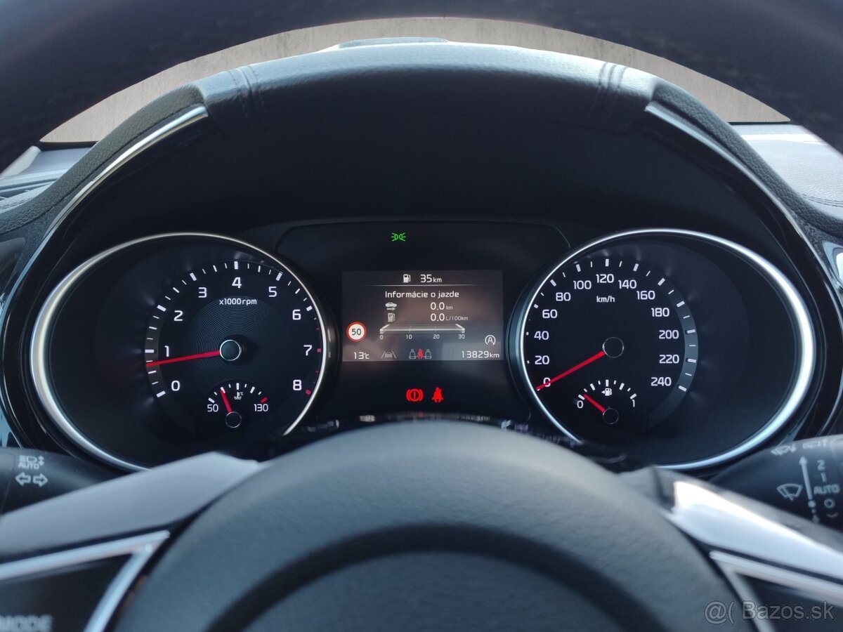 KIA Ceed SW 1.5 T-GDi, M6 GOLD - 12